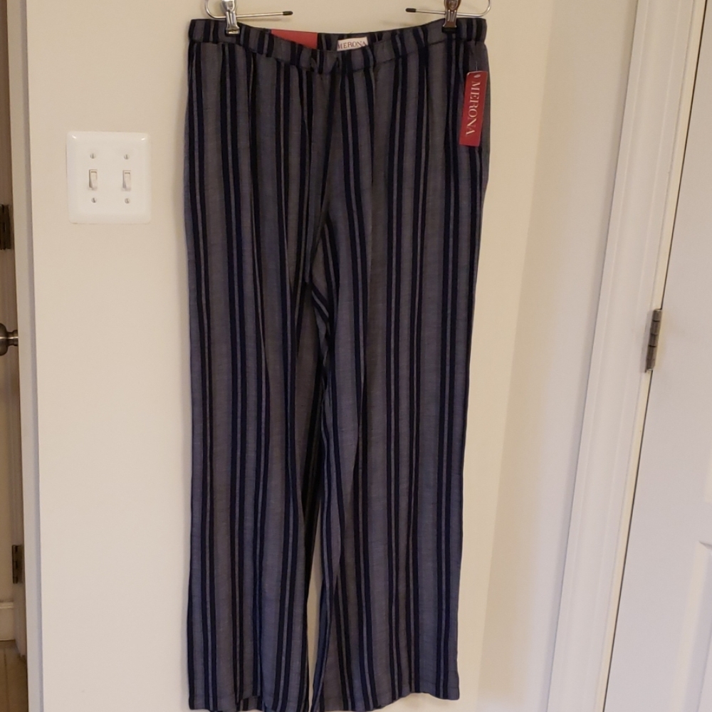 Merona Size M  Blue and White Wide Leg Pants